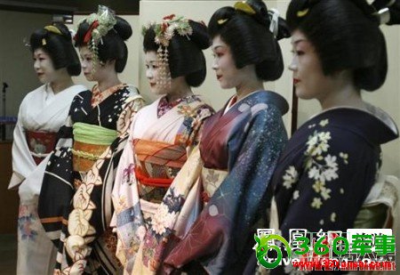 ������ʵ�ձ����е��Ļ����ռ�